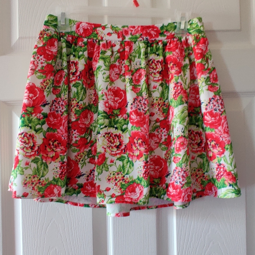 Flowered skirt